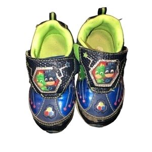 Toddler boys size 7 tennis shoes PJ Mask light up tennis shoes